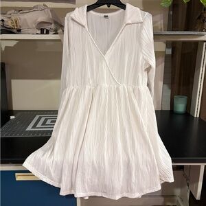 White long sleeve collared dress